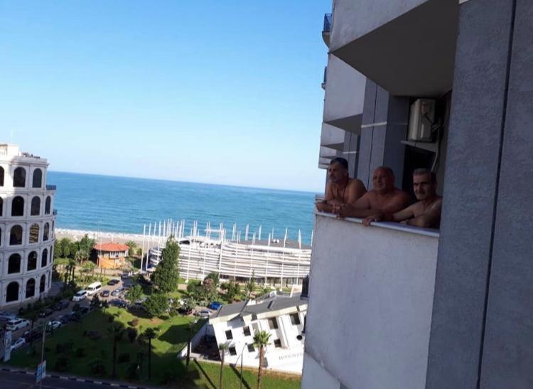 Orbi Sea Towers Aparthotel Batumi Exterior foto